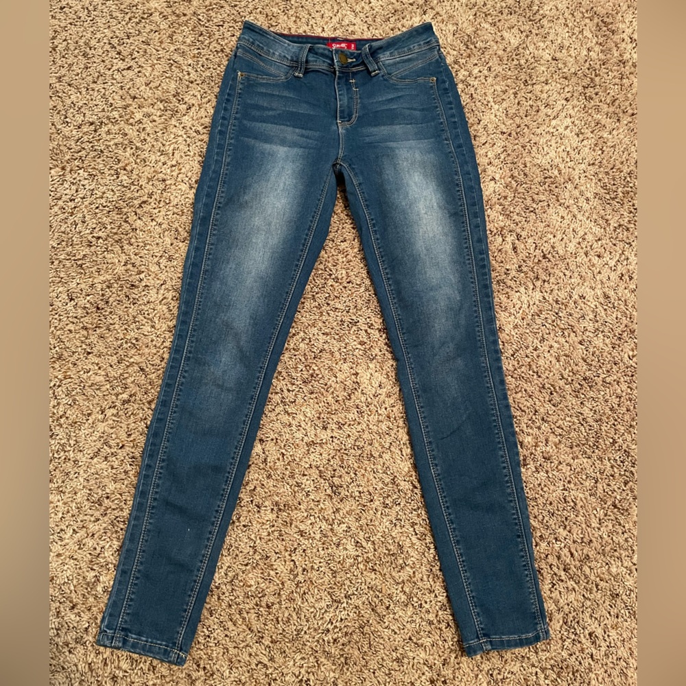 YMI Mid Rise Slimming Skinny Jeans
